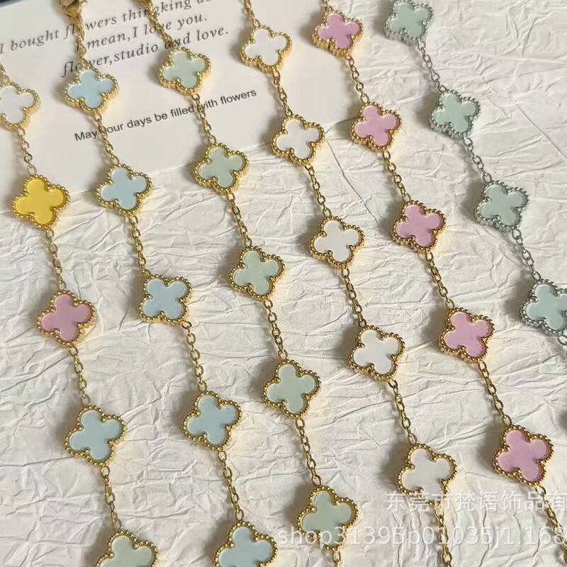 New Ice Burst Collection: Fresh Four-Leaf Clover Bracelet with a High-End Feel, 18K Gold-Plated, Non-Fading, V-Gold Earrings Jewelry New Ice Burst Collection: Fresh Four-Leaf Clover Bracelet with a High-End Feel, 18K Gold-Plated, Non-Fading, V-Gold Earrings Jewelry