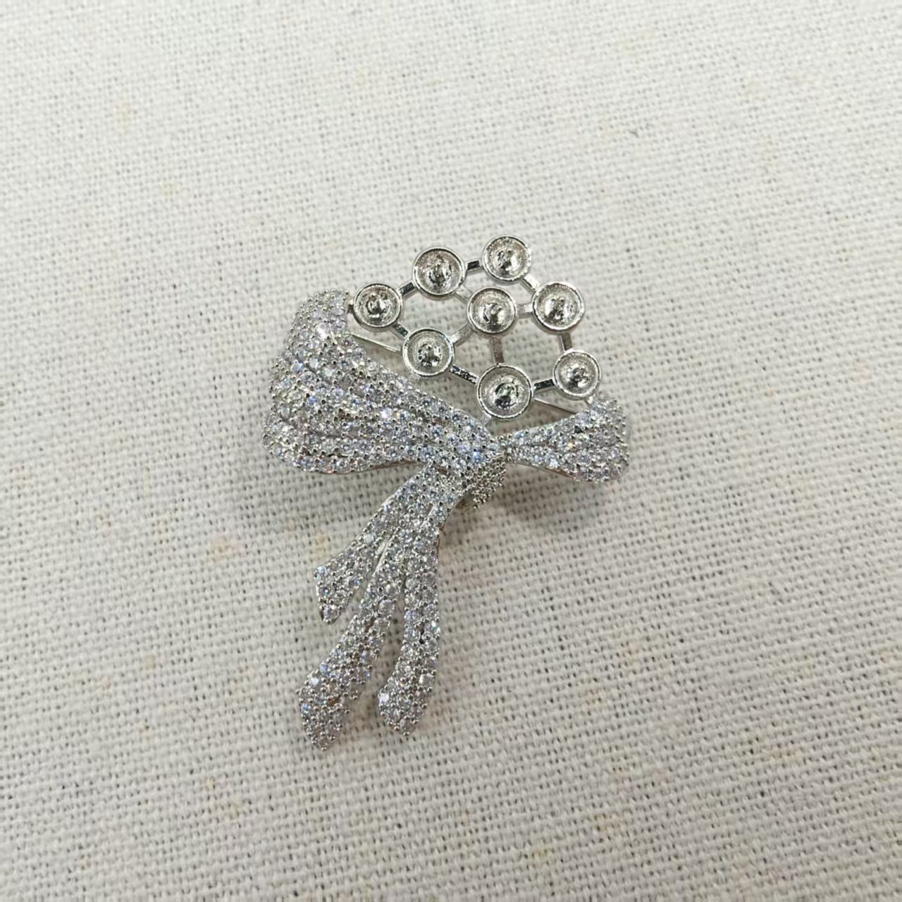 Broche DIY accesorios de cobre zircón mariposa broche de decoración broche de abrigo semiacabado