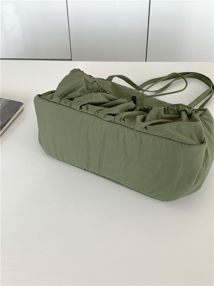 Pleated high-end underarm niche commuting tote shoulder feminine temperament, new high-capacity nylon bag, female_voghion.com