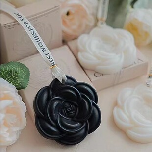 Multi-functional aromatherapy pendant