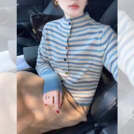 蓝灰撞色彩扣条纹针织开衫外套女2026早秋季韩系漂亮绝美chic上衣