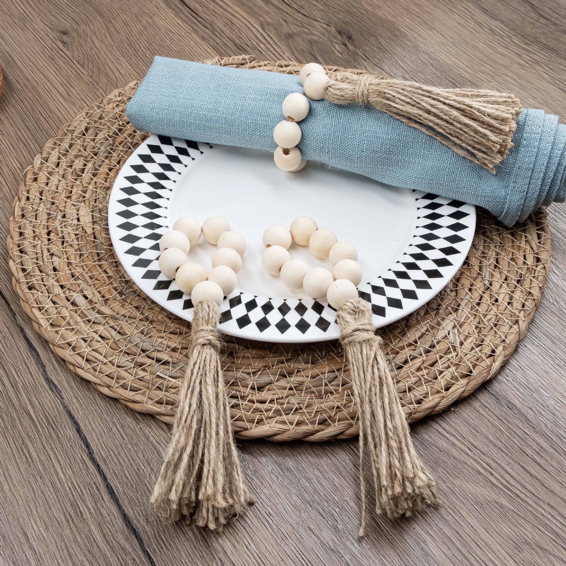 Hot Selling Ins Scandinavian Style Hemp Rope Wood Color Wooden Beads Tassel String Napkin Buckle Hand-Woven Napkin Ring Wholesale