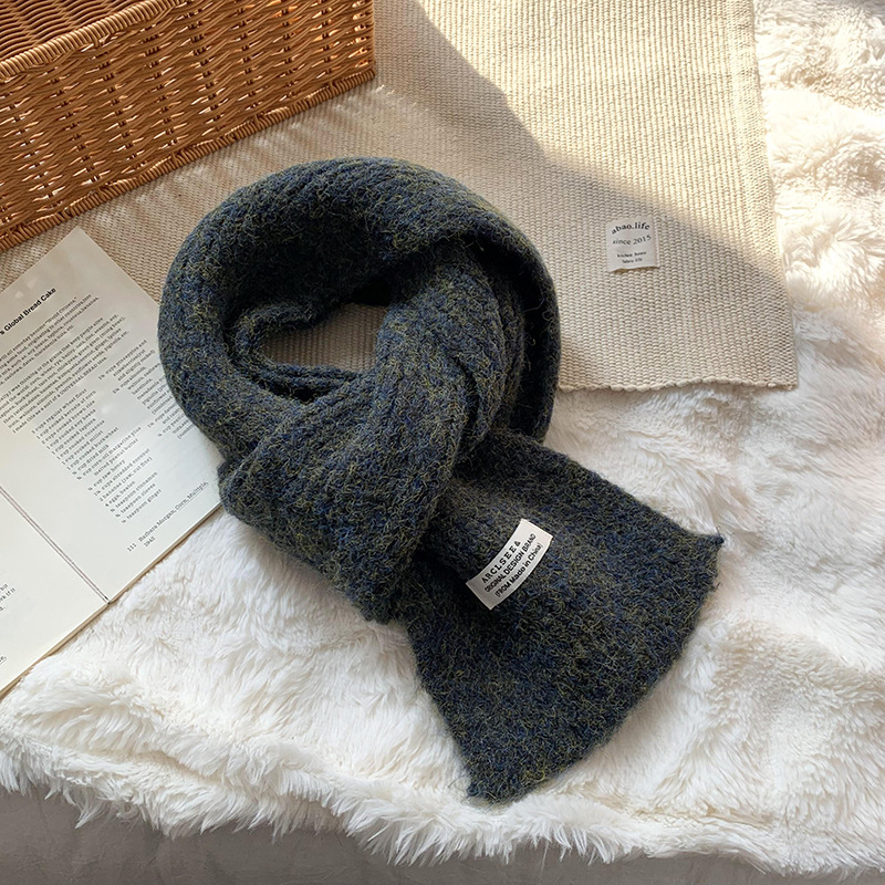 2025 bufandas transfronterizas de invierno femeninas de alto nivel nuevo lujo ligero coreano Angela bufandas de punto rojas bufandas al por mayor