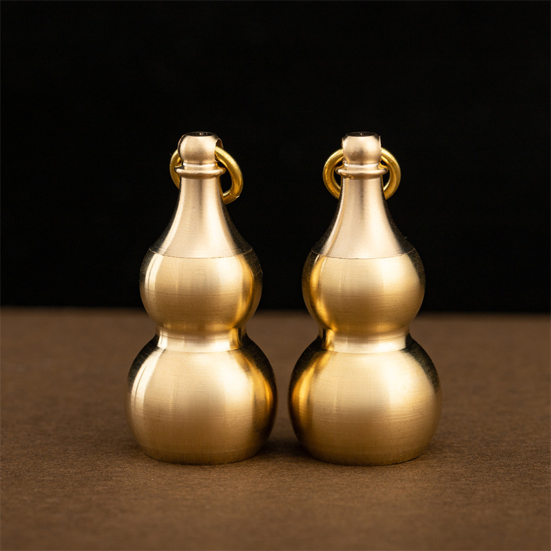 키 체인 펜던트 창조적 인 황동 할로우 호이스트 봉인 항아리 응급 심장 약 항아리 야외 휴대용 약 병