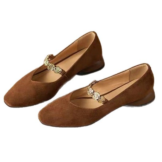 2026 verano nuevo tacones chinos de mujer tacones gruesos temperamento metal con un pedaleo de tacones bajos Retro Mary Zhen