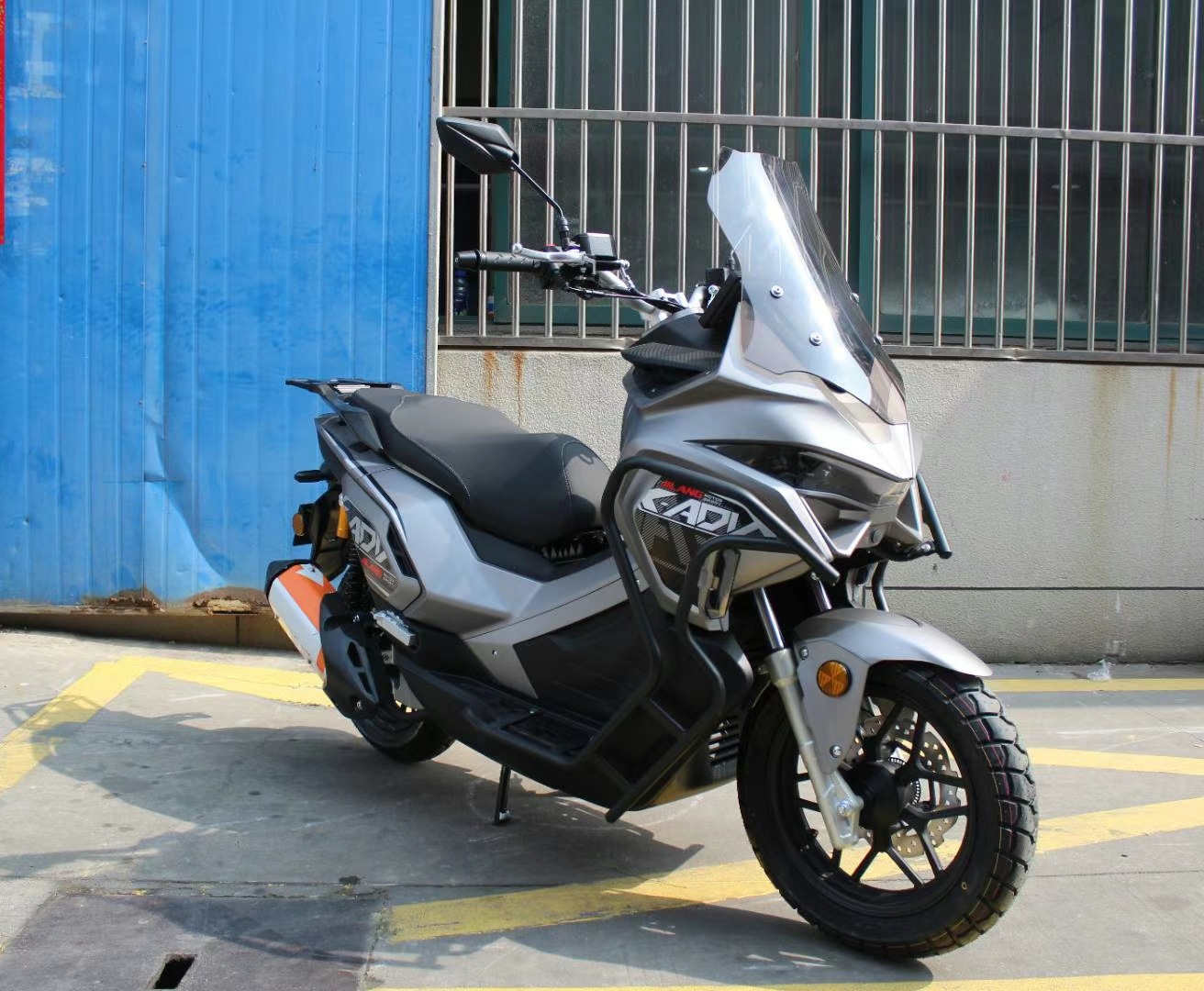 Cross-Border Best-Selling Fighter Motorcycle with Fuel Engine, Stylish and Cool High-Speed Racing Bike, High-Power Scooter