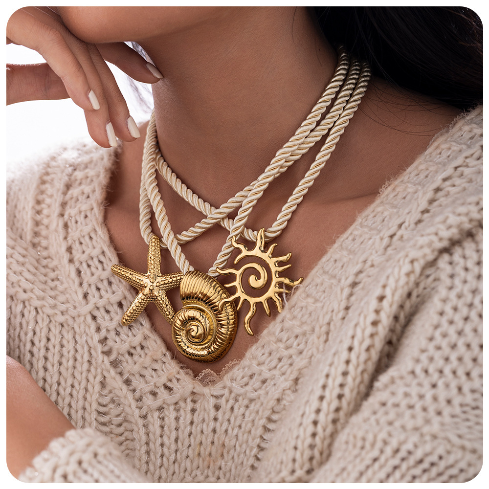 1 Piece Quantity Holiday, Daily, Beach Occasion Ion Plating (IP) 18K Gold Real Gold Plated Sun Starfish Conch 304 Stainless Steel Vacation Marine Style Waterproof Non Tarnish 304 Stainless Steel Lobster Trigger Clasp Closure Pendant Necklace