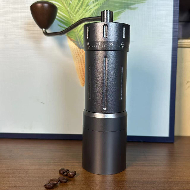 Seven-Core Titanium Coffee Grinder for Home Use, Manual Coffee Grinder, Hand-Cranked Coffee Bean Grinder, Vintage Style, Light Luxury Retro