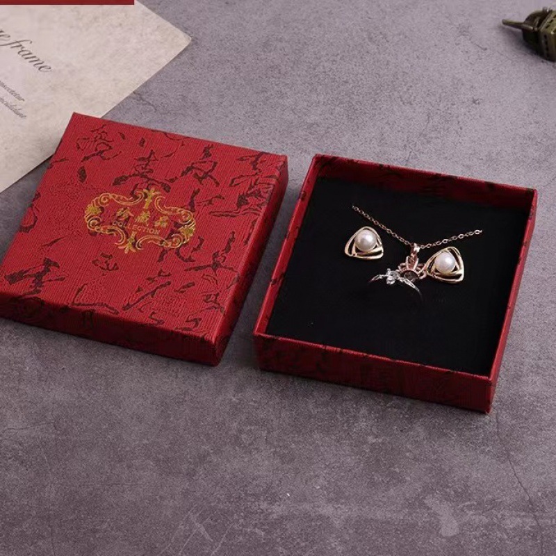 Jewelry packaging carton gift box calligraphy heaven and earth cover ring pendant earrings storage box collectible bronzing logo