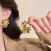 Medieval style metal flower stud earrings-E6952 gold
