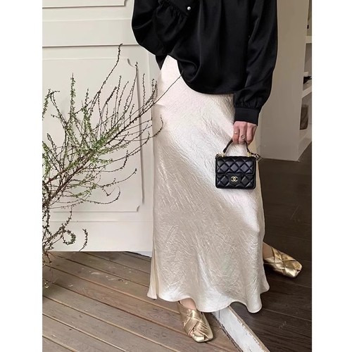 French solid acetate satin side slit semi-body skirt for women - spring new arrival, high-waisted, slimming, elegant long fish-tail skirt