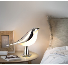 創意喜鵲香薰led車載裝飾燈卧室床頭小鳥夜燈充電觸摸氛圍台燈