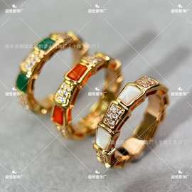 高版本精工宝V金镶钻孔雀绿白贝母925银蛇骨情侣个性戒指直播代发