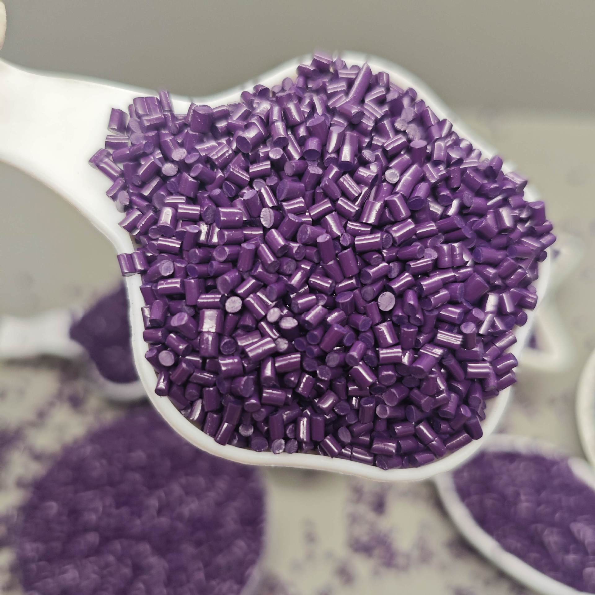 晨美TPU紫色母粒  专为85A载体设计 电线、管材、气动管挤出