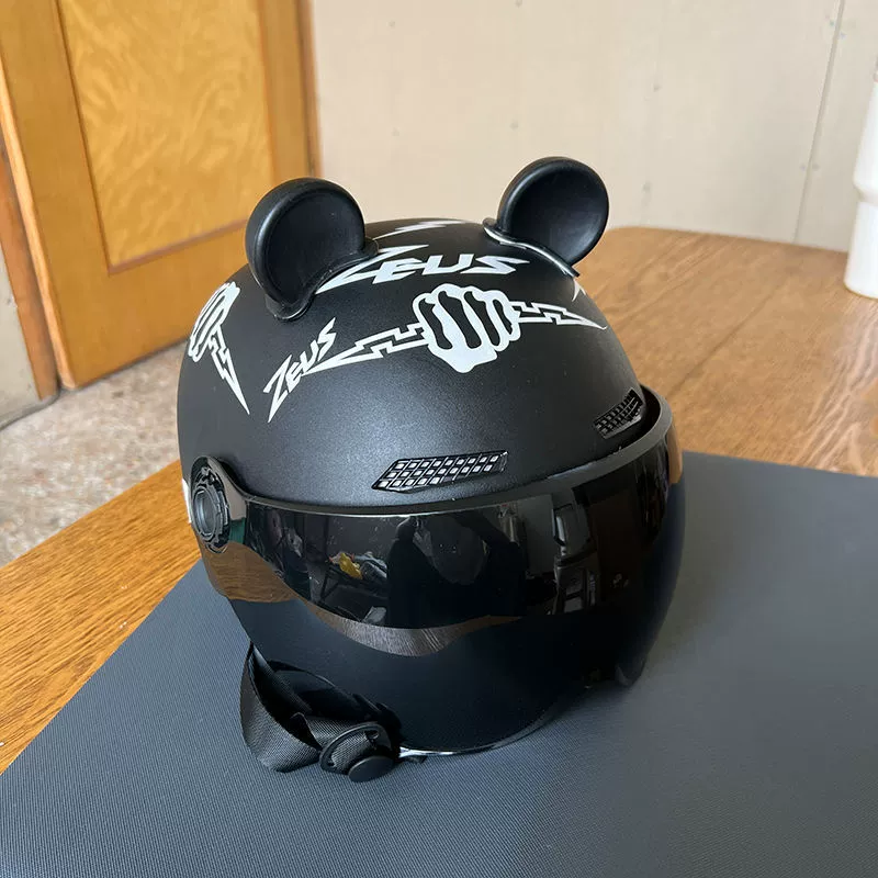 Сертифицированный безопасный шлем для электромобиля, новый летний женский полушлем, защита от солнца, дышащий универсальный мотоциклетный шлем с защитой от падения