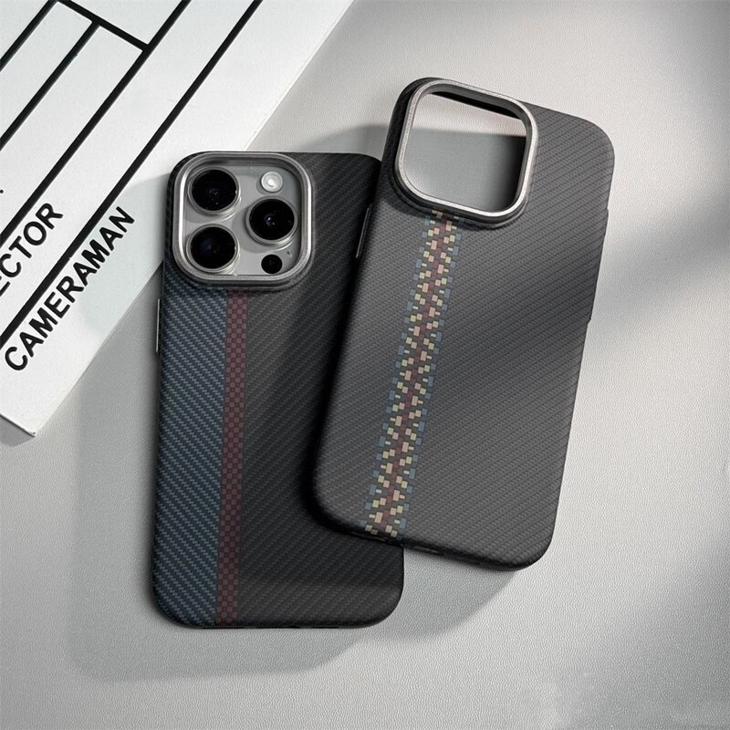 Suitable for iPhone 17 Promax Mobile Phone Case Kevlar Texture Magnetic Suction Apple 16 Luminous Magnetic Suction Protective Case 13