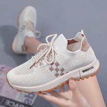 批发女鞋高跟春夏舒适运动鞋女士休闲鞋百搭地摊飞织鞋新款网鞋