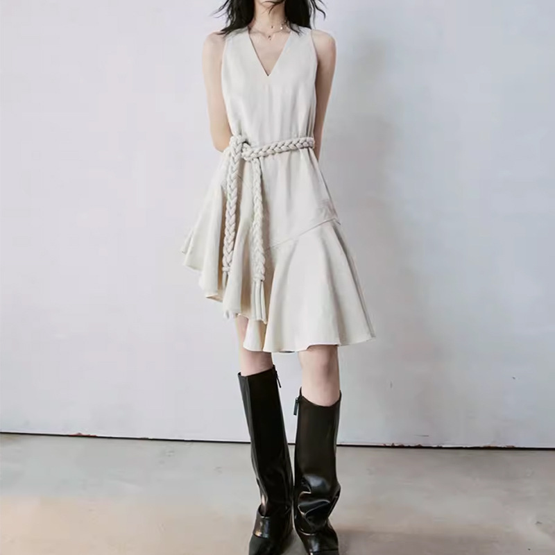 Spot Fuss 23 Deconstructed Segmentation_Lininen_Hand-Woven_Natural Cotton Seed Original Color V-Neck Sleeveless Dress Spot Fuss 23 Deconstructed Segmentation_Lininen_Hand-Woven_Natural Cotton Seed Original Color V-Neck Sleeveless Dress
