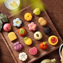 ばら売り婚約菓子はテーブルクロスを並べて、中国式の伝統的なお茶の実を置く。