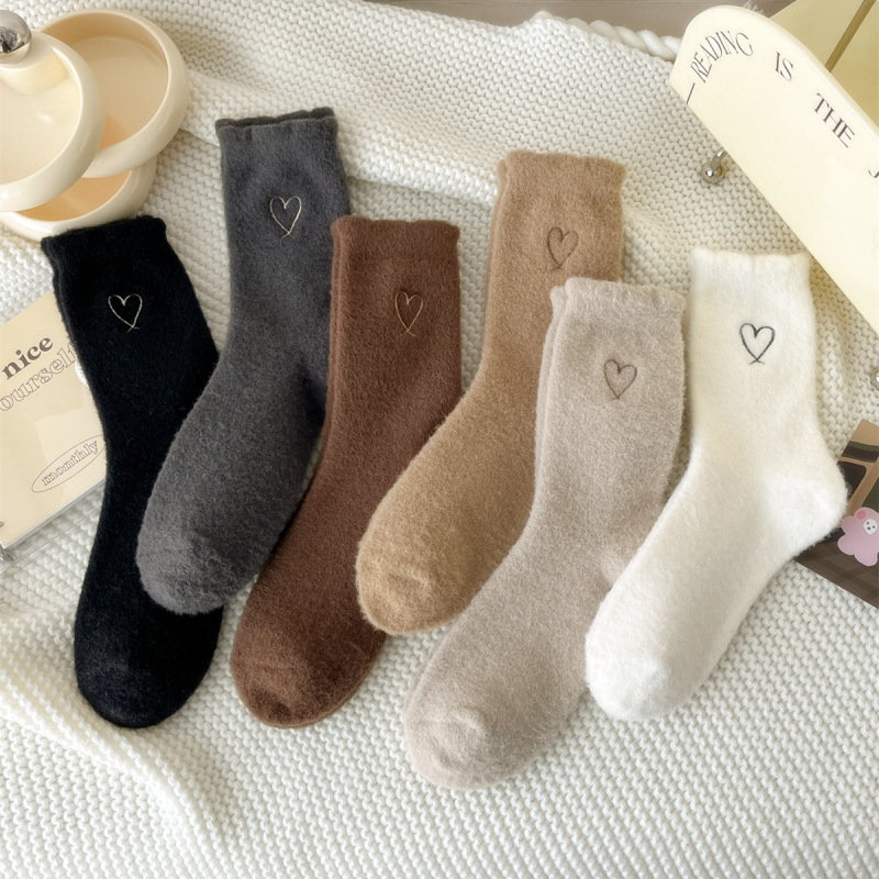 秋冬のベルベットの厚い靴下の女性の愛の靴下の睡眠の靴下の家の保温の厚い月子の靴下の中のストッキング|undefined