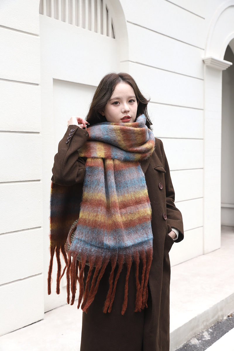 2024 autunno inverno nuova atmosfera sciarpa spessa in mohair, calore di alta qualità, cappotto versatile da uomo e da donna con strisce_voghion.com
