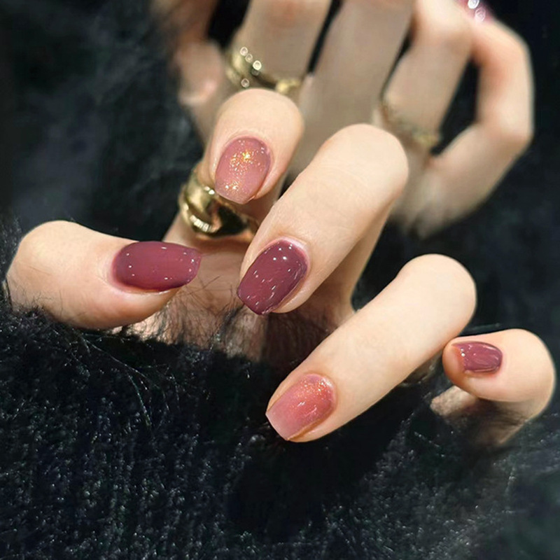 Autumn and winter gradient fine flashing cherries red vignetting simple atmosphere short 30 pieces wearable nail patch