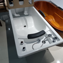 ϴ^걳SPAˮԡ谴Ħ}B^һwʽͰSֱ