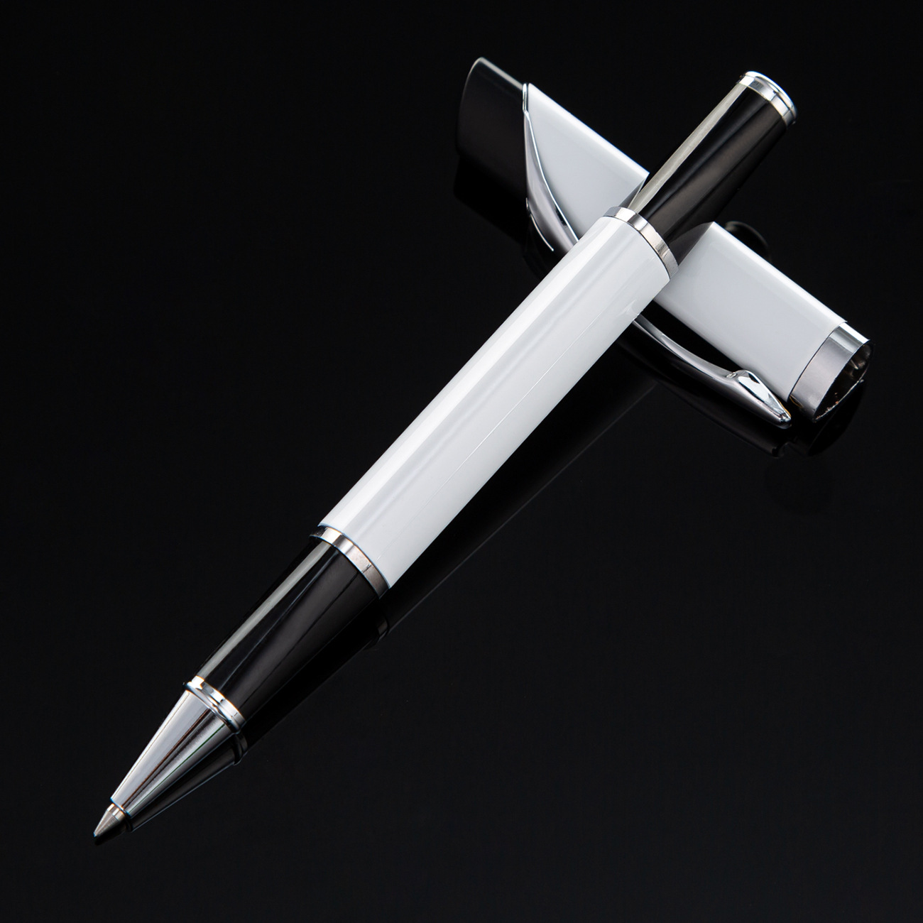 Triángulo firma bolígrafo en stock al por mayor triángulo pluma de metal pluma de publicidad triángulo pluma de gel a base de agua