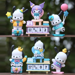 新商品の潮はアニメのパチャを遊んで、人形の創意的な楽しい風船のパーティーのカレンダーのケーキの車の装飾の置物を作ります。