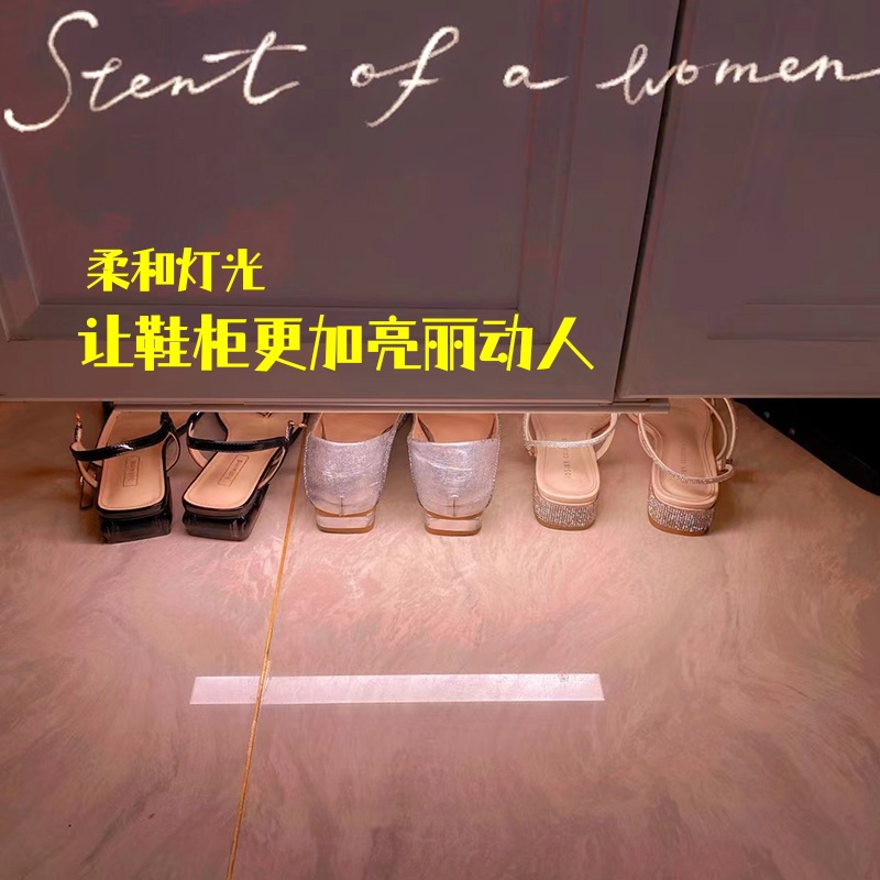 新款全面发光屏橱柜感应灯 LED人体智能感应灯 免布线充电衣柜灯