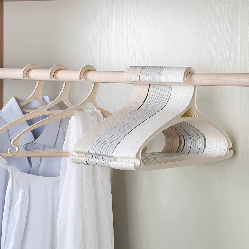 塑料无痕衣架防滑家居成人晾衣架防肩角收纳衣服架子宿舍衣撑衣挂