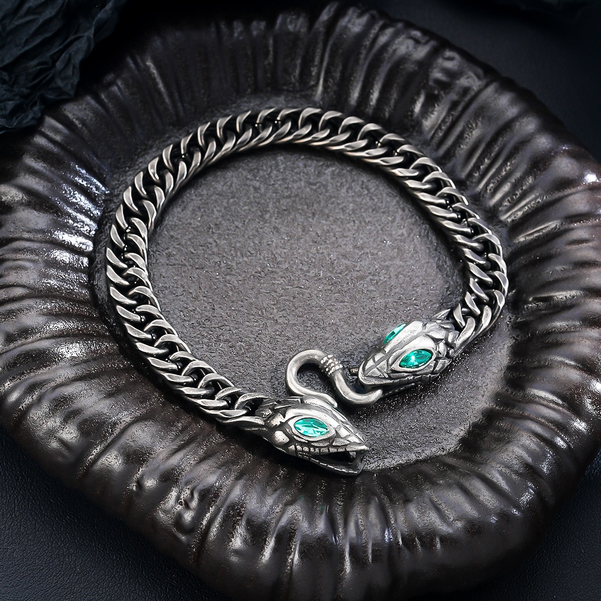 European And American Cross-border Titanium Green-eyed Snake Bracelet For Men, Light Luxury, High-end, Personalized,_voghion.com