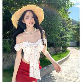 度假红色裙子热浪霓虹蝴蝶结小碎花减龄套装一字肩女夏短裙两件套
