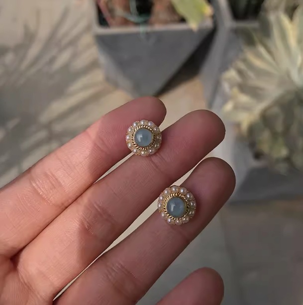 Bandeja de incienso para mosquitos, pinzas para las orejas, sin orejas perforadas, pendientes retro de nicho de alta gama, pinzas para las orejas de perlas de temperamento femenino, pendientes coreanos de lujo ligero