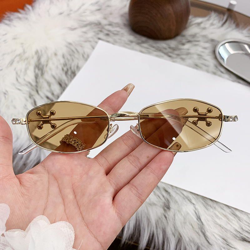 韩版个性时尚太阳镜网红全框防紫外线百搭墨镜高级感平光镜跨境