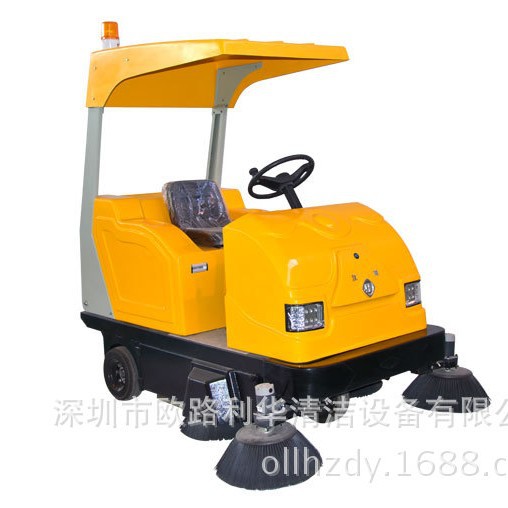 带顶棚电瓶驾驶式扫地机 吸尘、洒水扫地的自动清洁