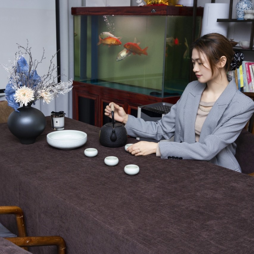 厂家直销雪尼尔涤纶抱枕沙发茶几垫面料绒感柔软家居布艺飘窗家纺|ms