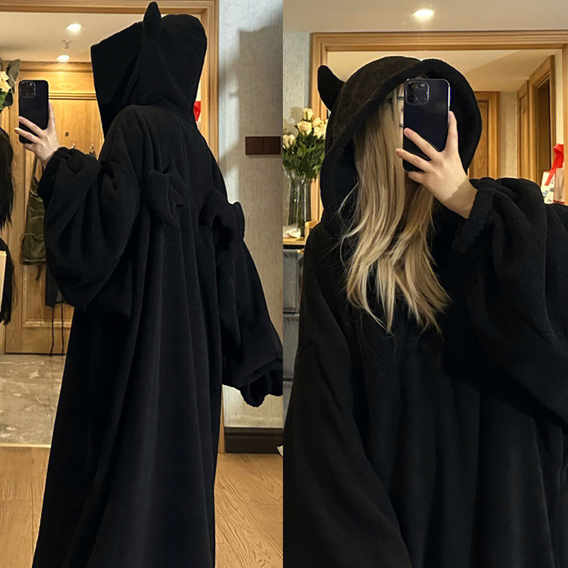 Little Devil camisón Otoño e Invierno Nuevos pijamas con Capucha forrada de lana engrosada ropa para el hogar hombres y mujeres pareja bordada suéter Suelto