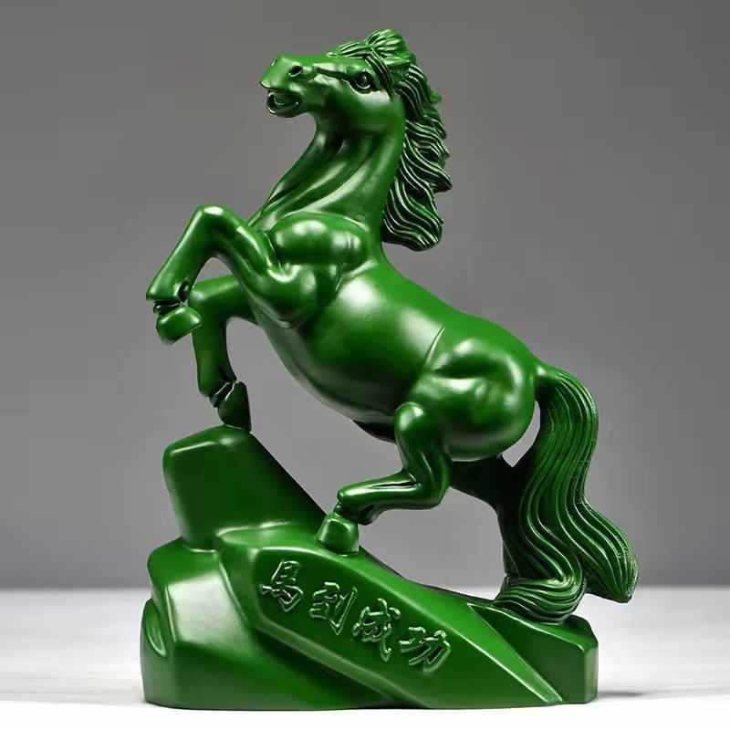 黒檀の木の彫刻の馬の置物の実木の馬は成功の工芸品の家の客間のテレビの棚の装飾品の開業の贈り物に着きます。|undefined