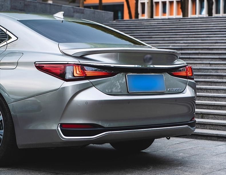Suitable for Lexus ES200 tail ES260ES300h modification high-end sports tail accessories decoration