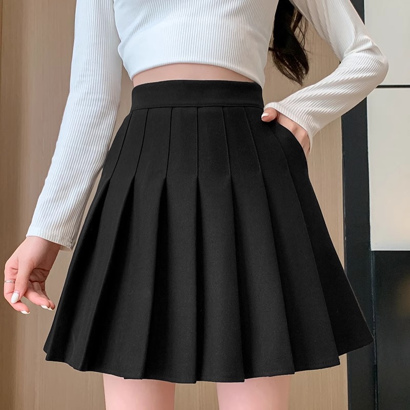 Black [woolen pocket]