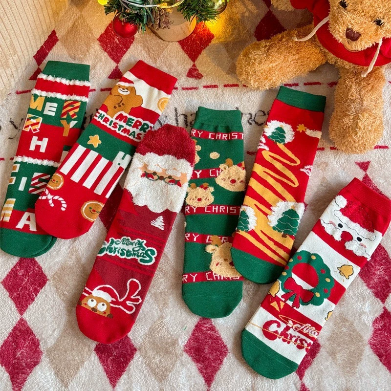 Рождественские носки для женщин. Модные европейские и американские носки с героями мультфильмов. Симпатичные женские носки до середины икры. Модный осенне-зимний рождественский подарок.