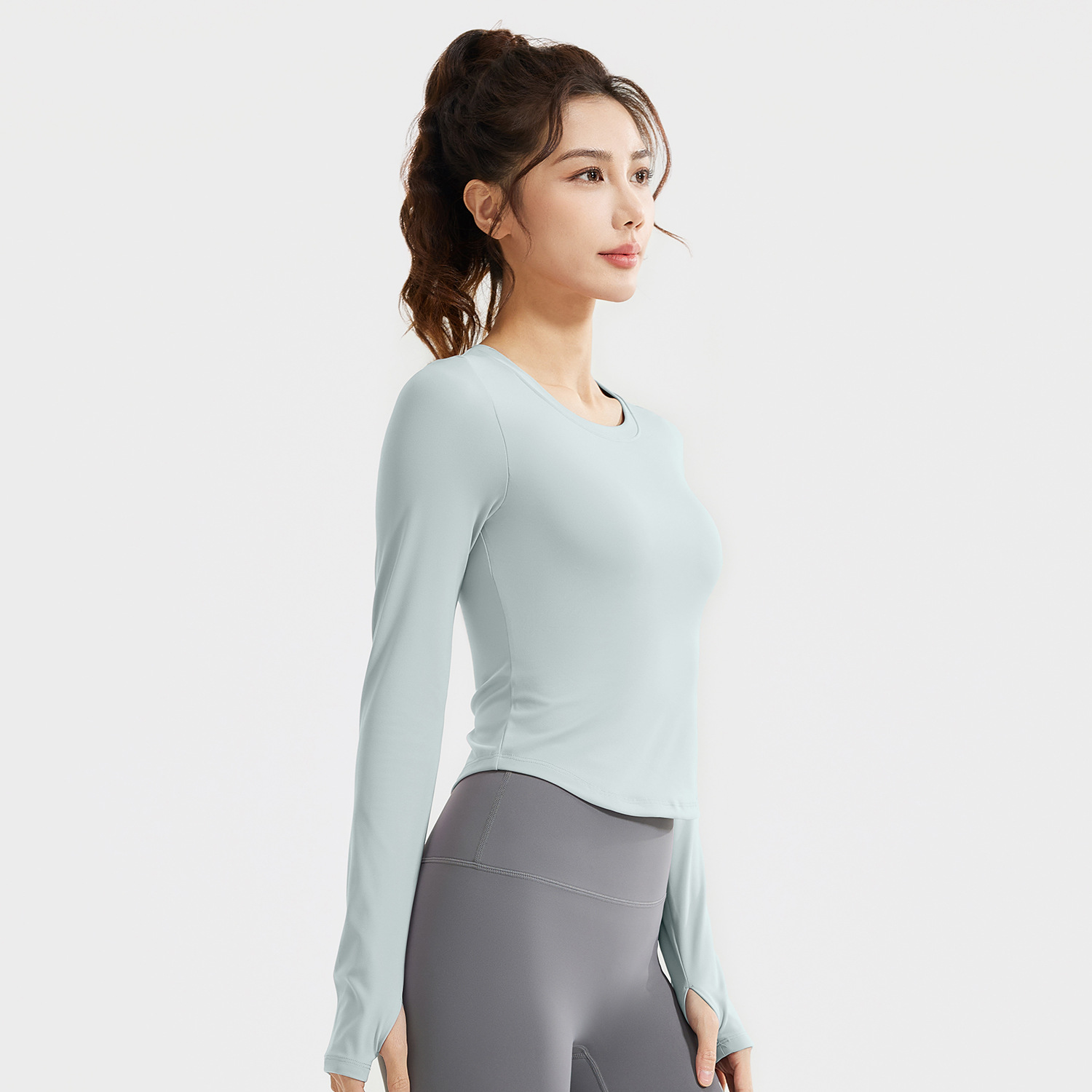 Juyi Tang nuevo deporte de mangas largas desnudas camiseta deportiva de correr delgada apertada sin sujetador ropa de yoga para mujeres