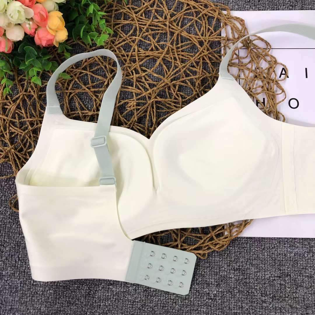 Inventario de pedidos extranjeros productos de cola ropa interior sexy sin costuras sujetador inalámbrico colección de pecho anti-flacidez al por mayor