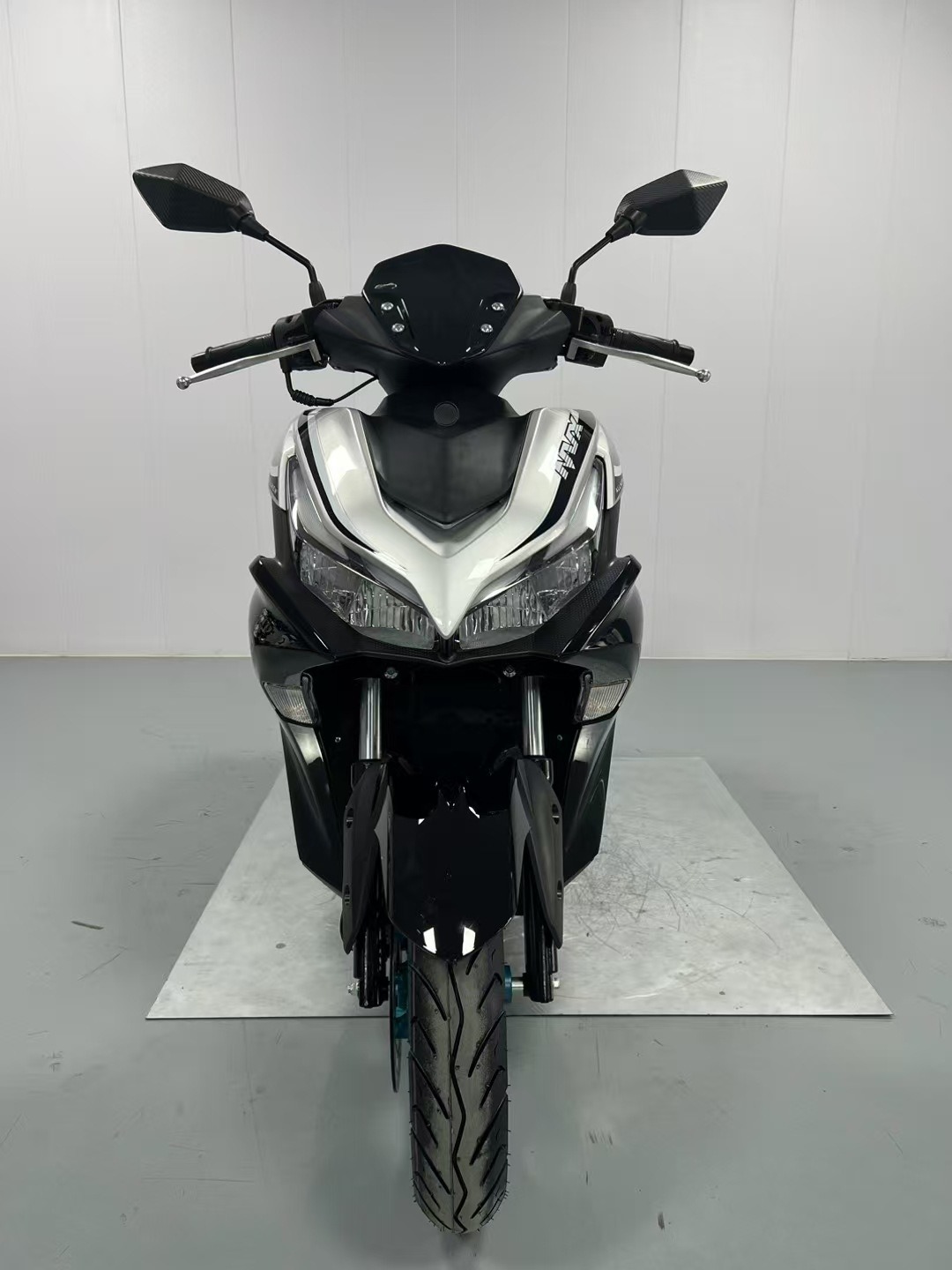 Cross-Border Nvx Fuel Motorcycle Adult Commuting Two-Wheel Scooter Motorcycle Personalized Cool Street Motorcycle