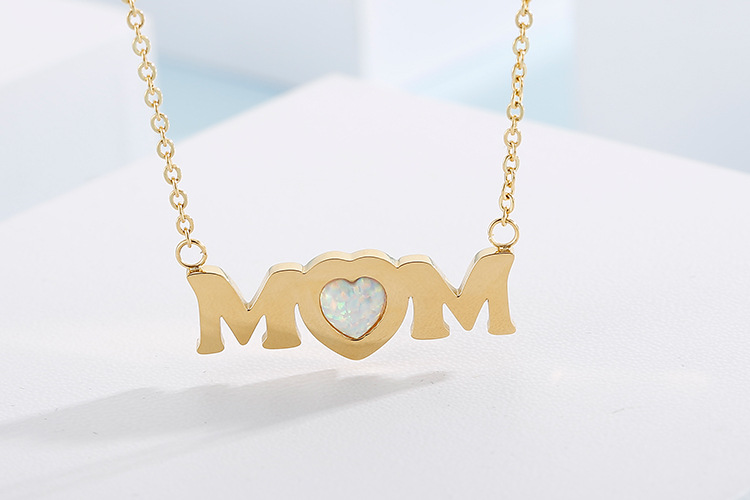 PVD Coated 18K Gold Plated Letter Stainless Steel Waterproof Non Tarnish 304 Stainless Steel Necklace display picture 1