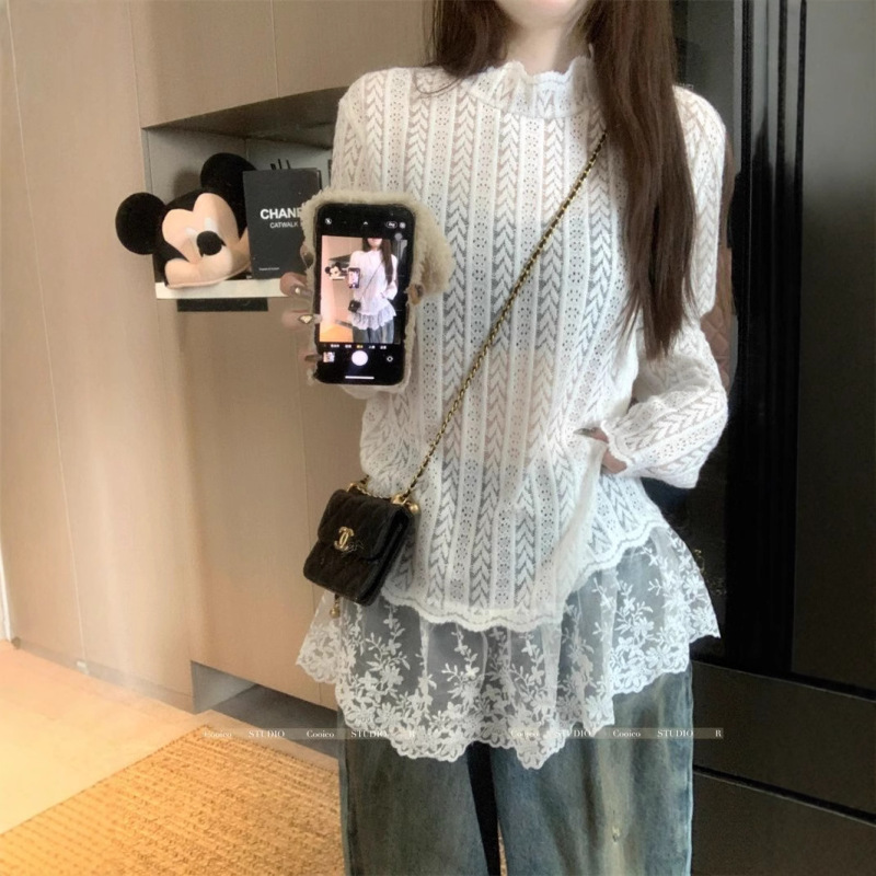 Original Lace Fabric, Long-Sleeved Half-High Collar Lace Bottoming Shirt, Loose and Slightly See-Through Inner Top Original Lace Fabric, Long-Sleeved Half-High Collar Lace Bottoming Shirt, Loose and Slightly See-Through Inner Top
