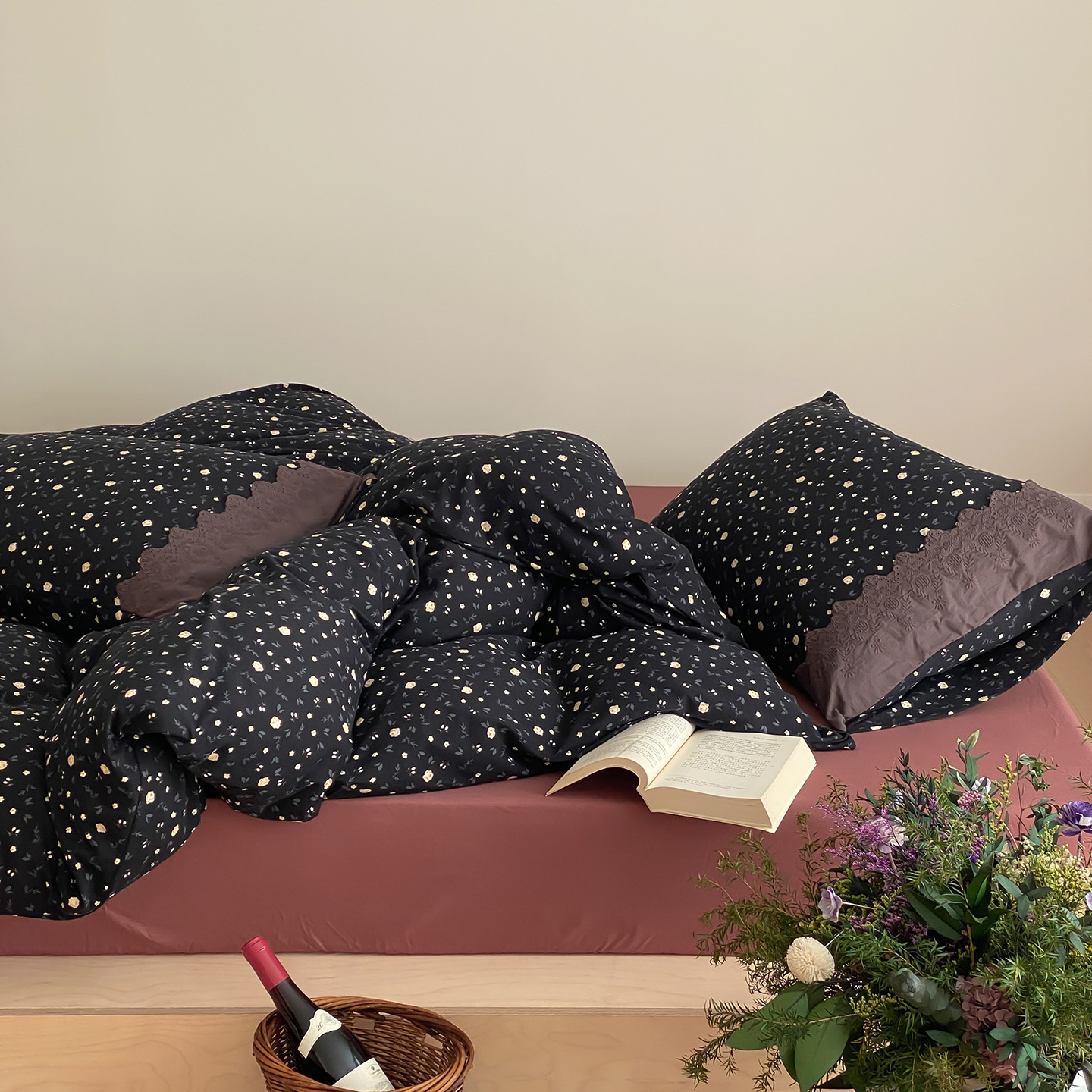 French Vintage Floral Bedding Set 100 Percent Cotton Four Piece_voghion.com