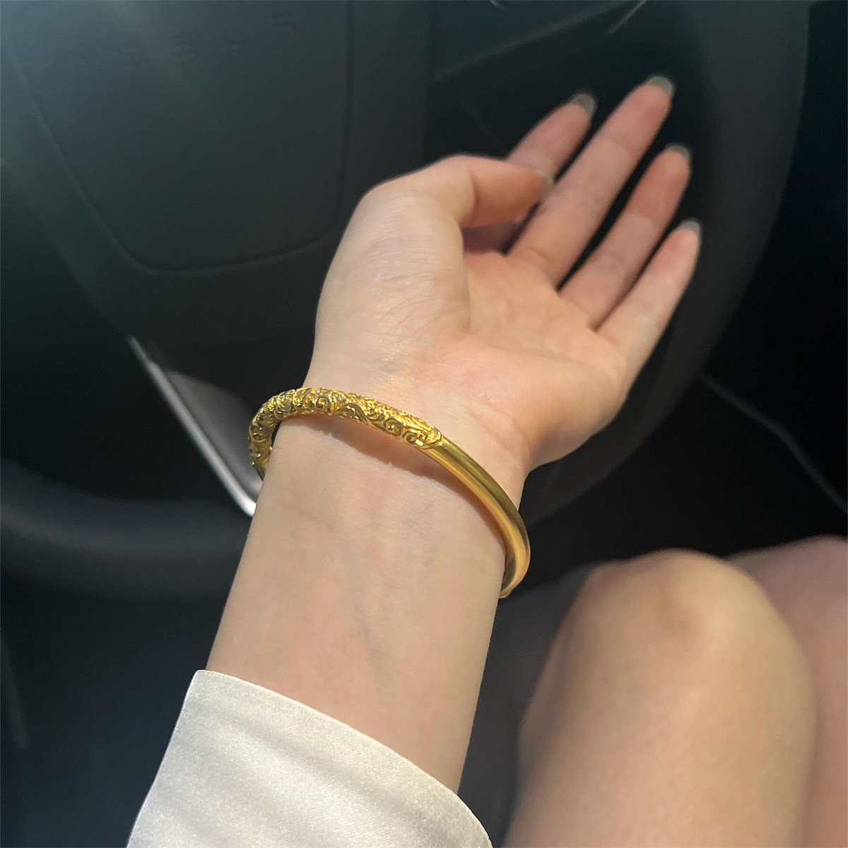 Sophisticated bracelet
