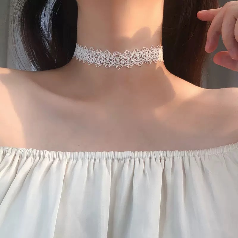 화이트 만화경 레이스 초커
